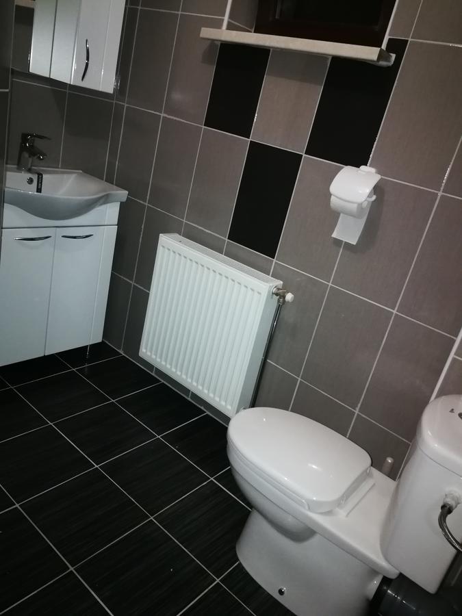 Guesthouse Vila Puzic Banja Luka Buitenkant foto